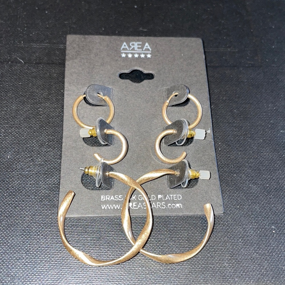 Area Stars Pierced earrings set;brass 14k gold plated 3 hoops of various sizes